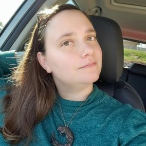 Meet your Posher, Rebecca